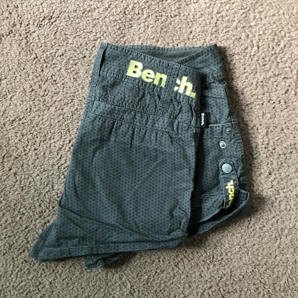 Bench shorts